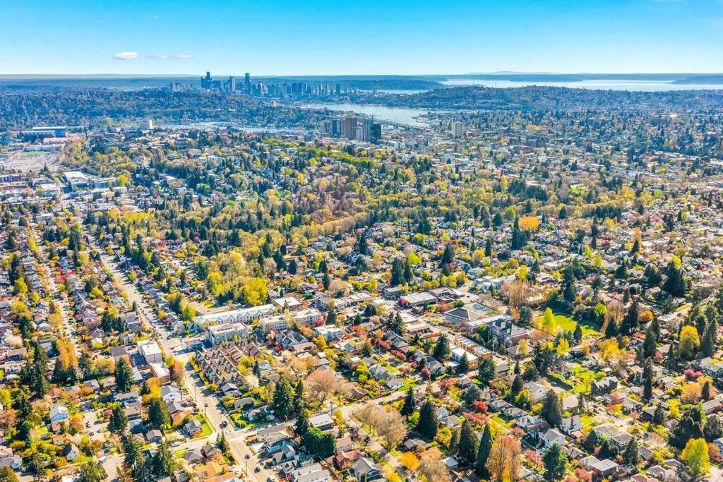 Lilac In Law, Picturesque Lower Unit Seattle Extérieur photo