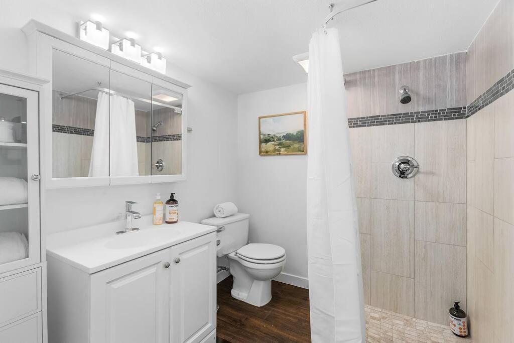 Lilac In Law, Picturesque Lower Unit Seattle Extérieur photo
